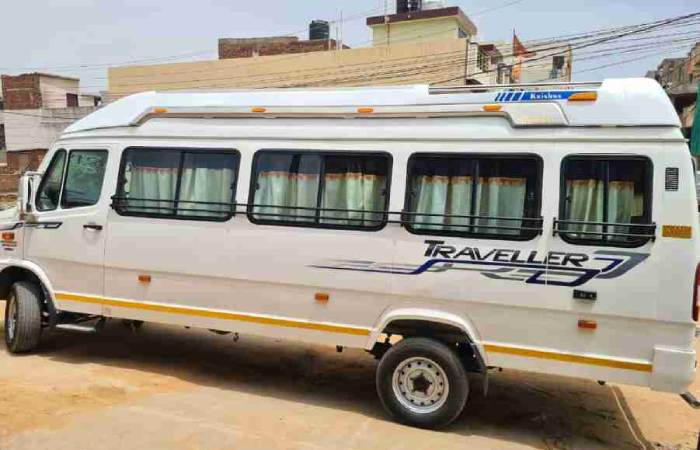 12 Seater Tempo Traveller