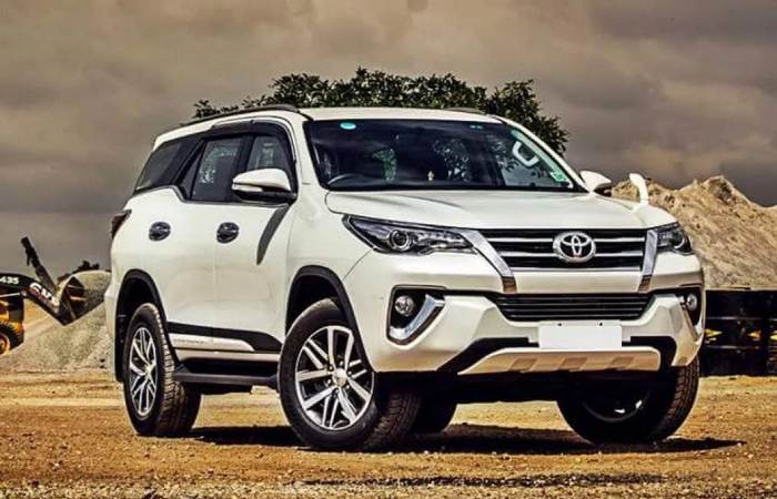 Toyota Fortuner Taxi