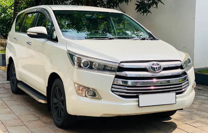 Toyota Innova Taxi