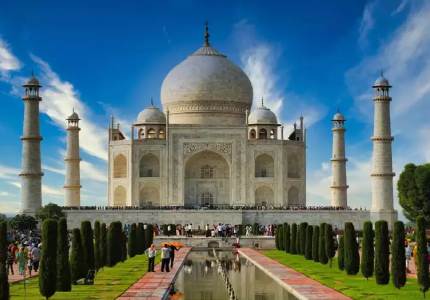 Amritsar to Agra Taxi