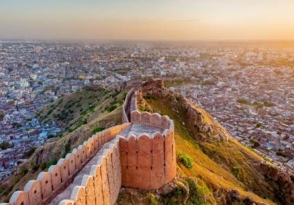 Amritsar to Jaipur Taxi